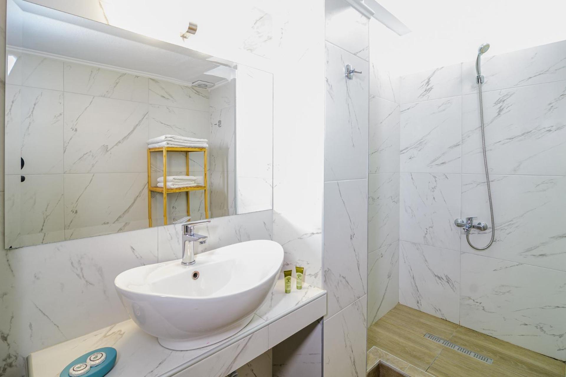 Eternal Suites Edessa Bagian luar foto